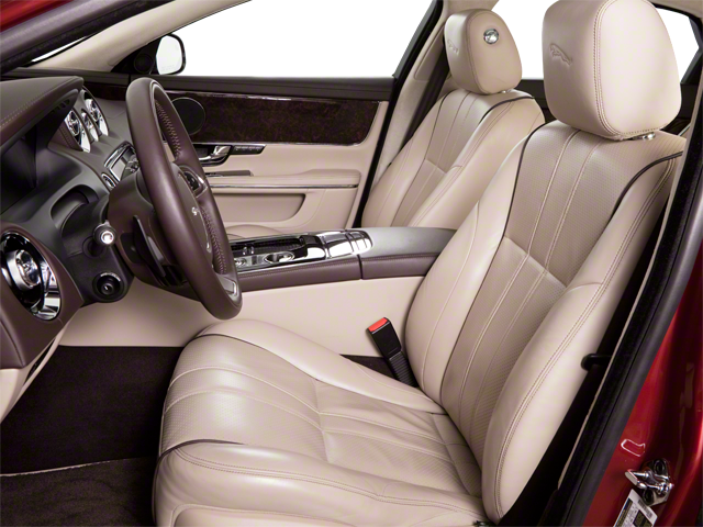2013 Jaguar XJ Base