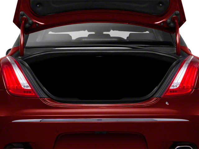2013 Jaguar XJ Base