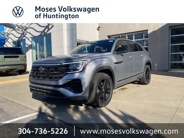 2026 Volkswagen Atlas Cross Sport 2.0T SEL R-Line Black