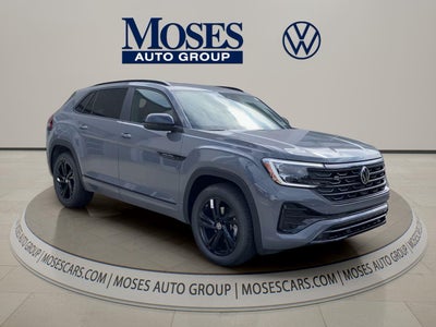2026 Volkswagen Atlas Cross Sport 2.0T SEL R-Line Black