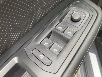 2026 Volkswagen Atlas Cross Sport 2.0T SEL