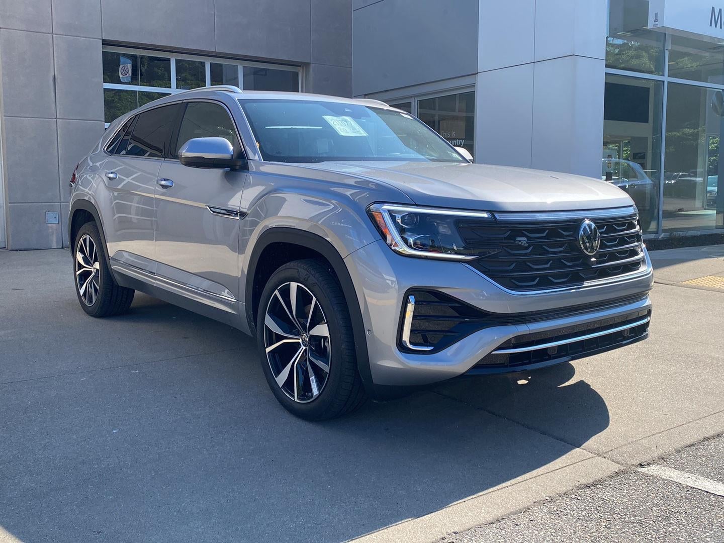 2026 Volkswagen Atlas Cross Sport 2.0T SEL Premium R-Line