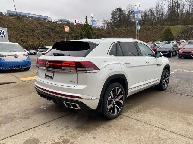 2026 Volkswagen Atlas Cross Sport 2.0T SEL Premium R-Line