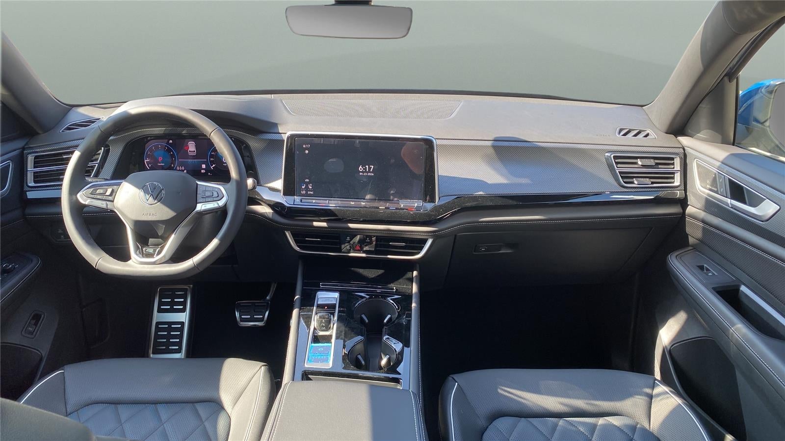 2026 Volkswagen Atlas Cross Sport 2.0T SEL Premium R-Line