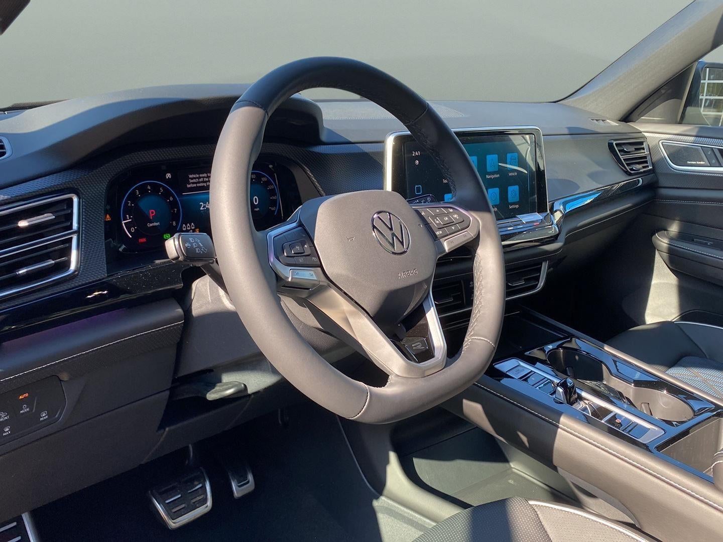 2026 Volkswagen Atlas Cross Sport 2.0T SEL Premium R-Line