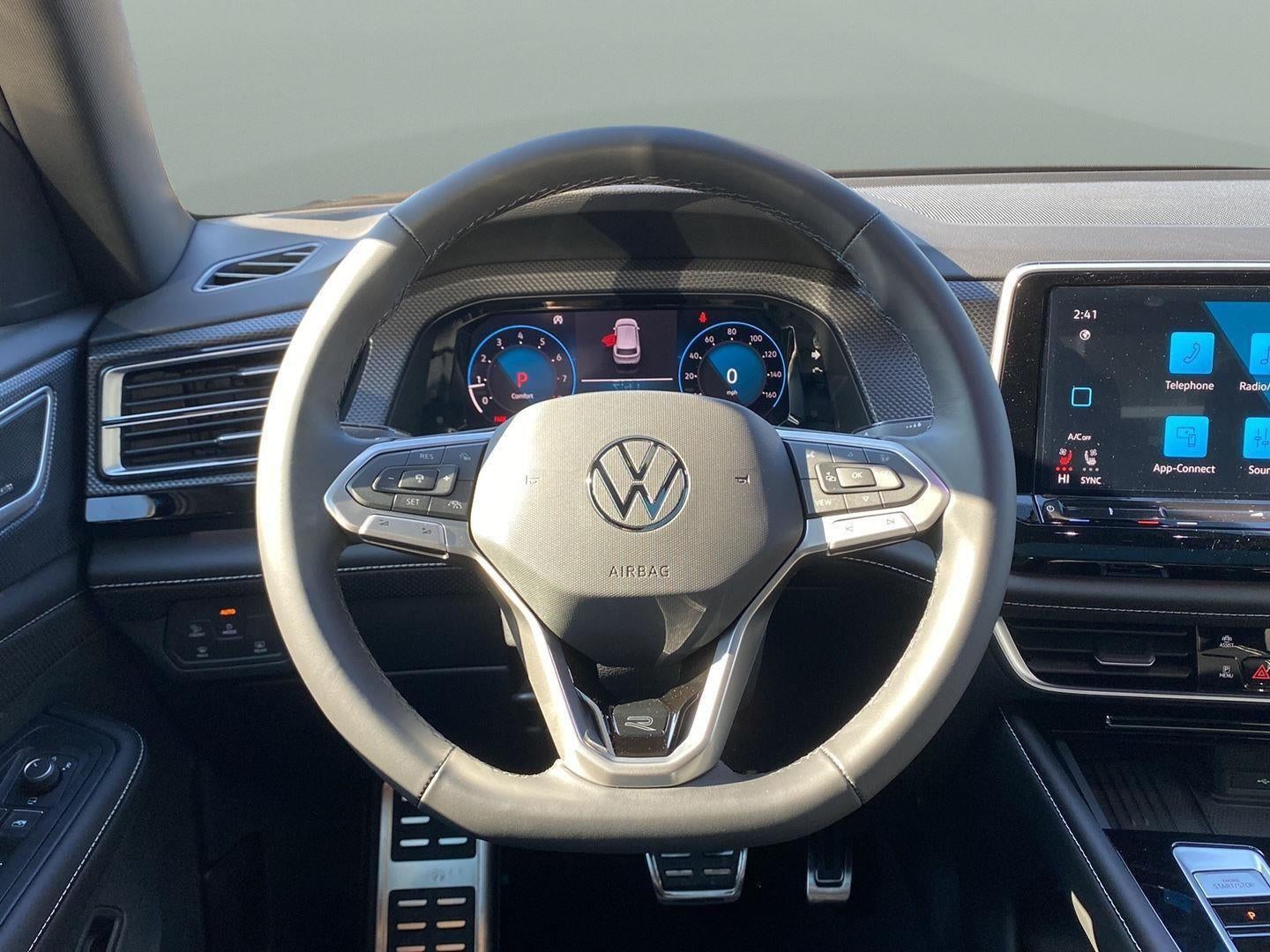 2026 Volkswagen Atlas Cross Sport 2.0T SEL Premium R-Line