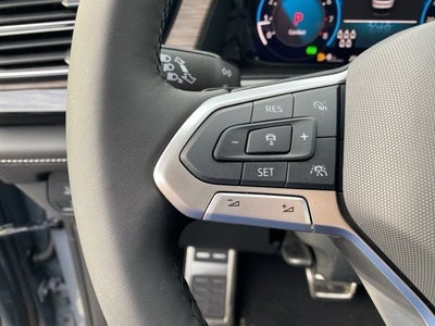 2025 Volkswagen Atlas 2.0T SEL Premium R-Line