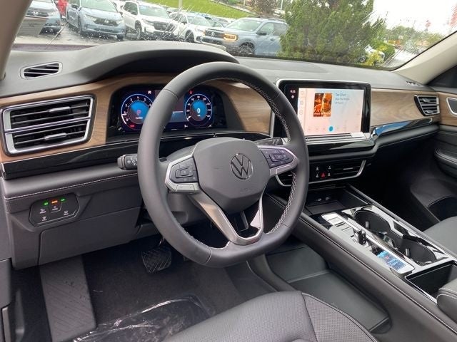 2026 Volkswagen Atlas 2.0T SE w/ Technology