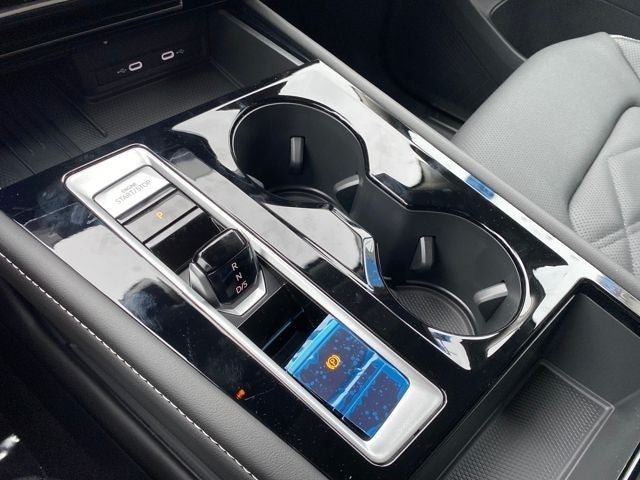 2026 Volkswagen Atlas 2.0T SE w/ Technology