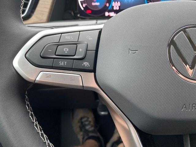 2026 Volkswagen Atlas 2.0T SE w/ Technology