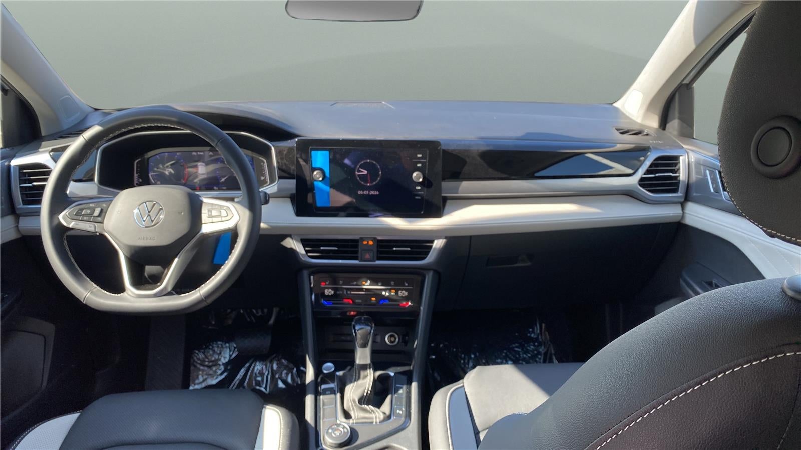 2026 Volkswagen Taos 1.5T SEL