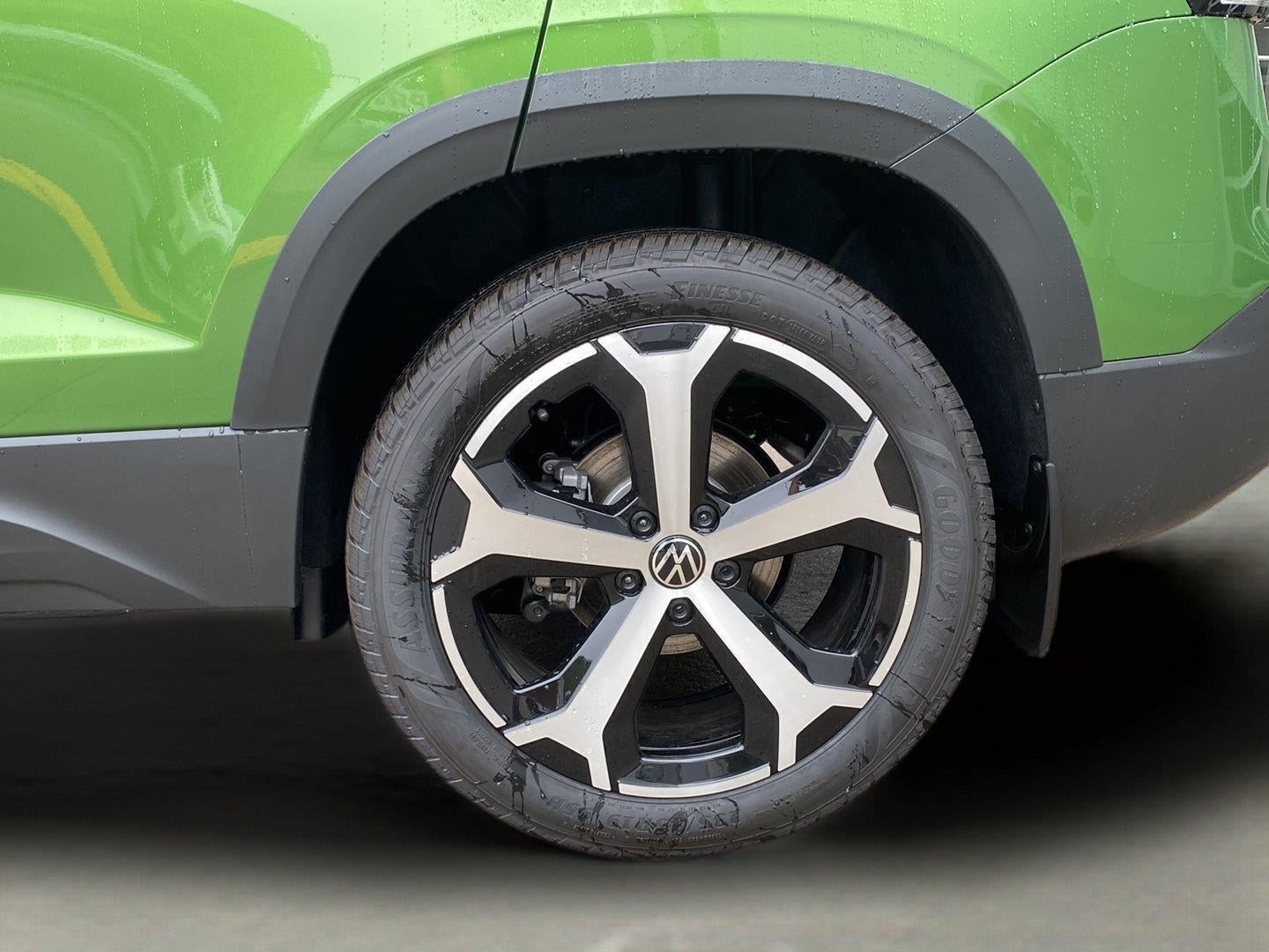 2027 Volkswagen Taos 1.5T SEL