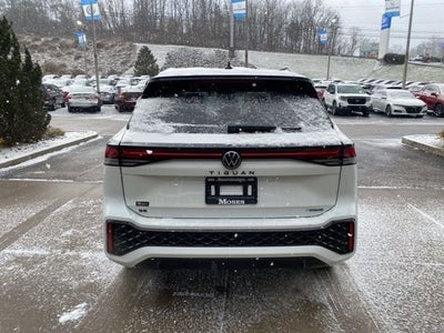 2026 Volkswagen Tiguan 2.0T SE R-Line Black