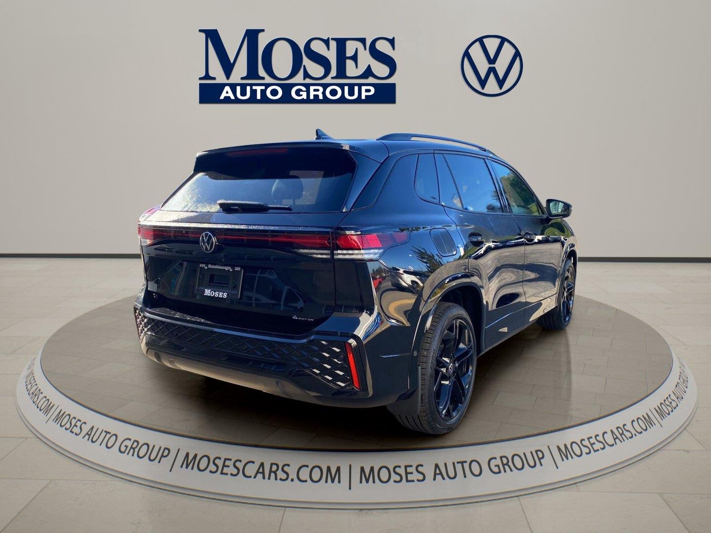 2026 Volkswagen Tiguan 2.0T SE R-Line Black