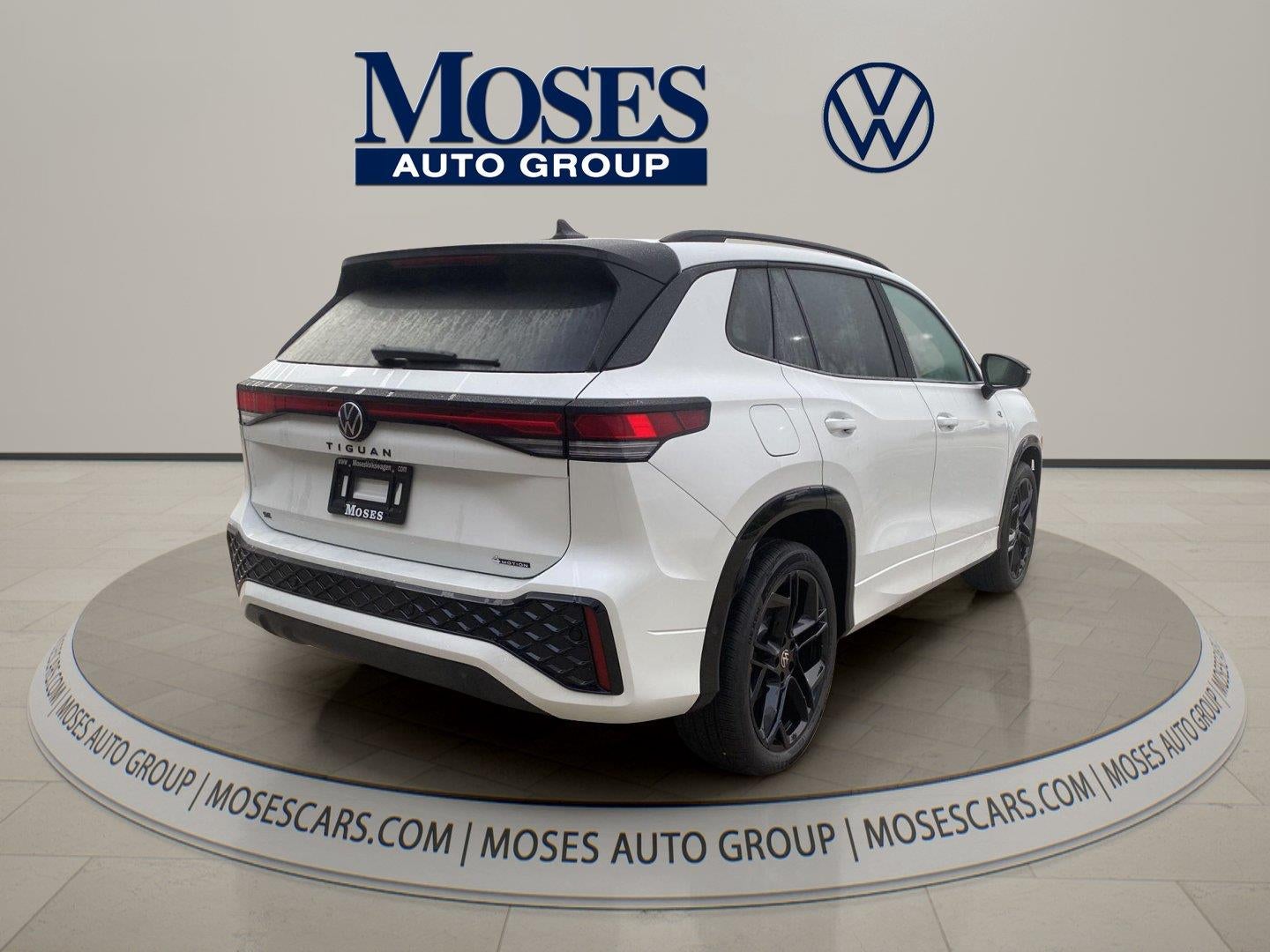 2026 Volkswagen Tiguan SE R-Line Black