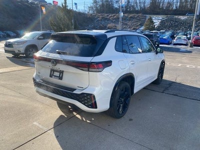 2026 Volkswagen Tiguan 2.0T SE R-Line Black