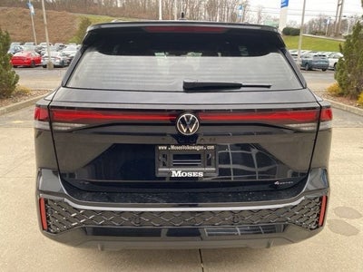 2026 Volkswagen Tiguan 2.0T SE R-Line Black
