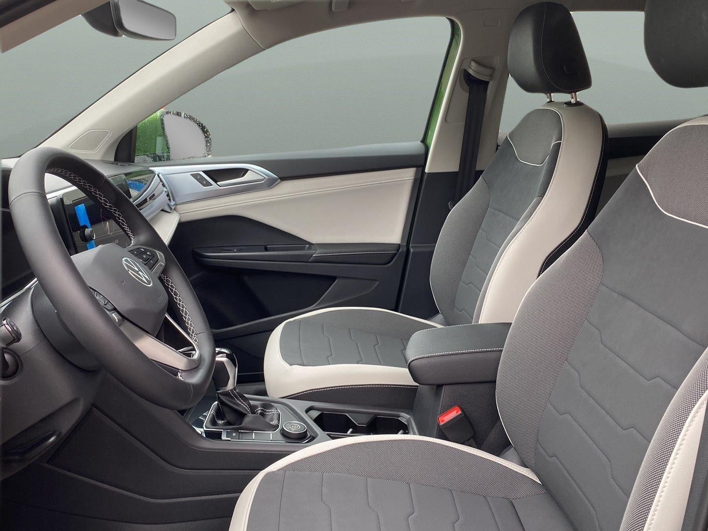 2027 Volkswagen Taos 1.5T SE