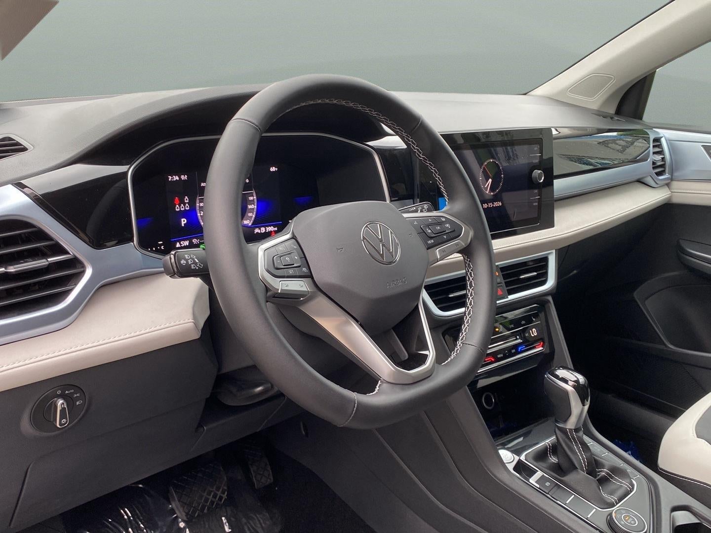 2027 Volkswagen Taos 1.5T SE