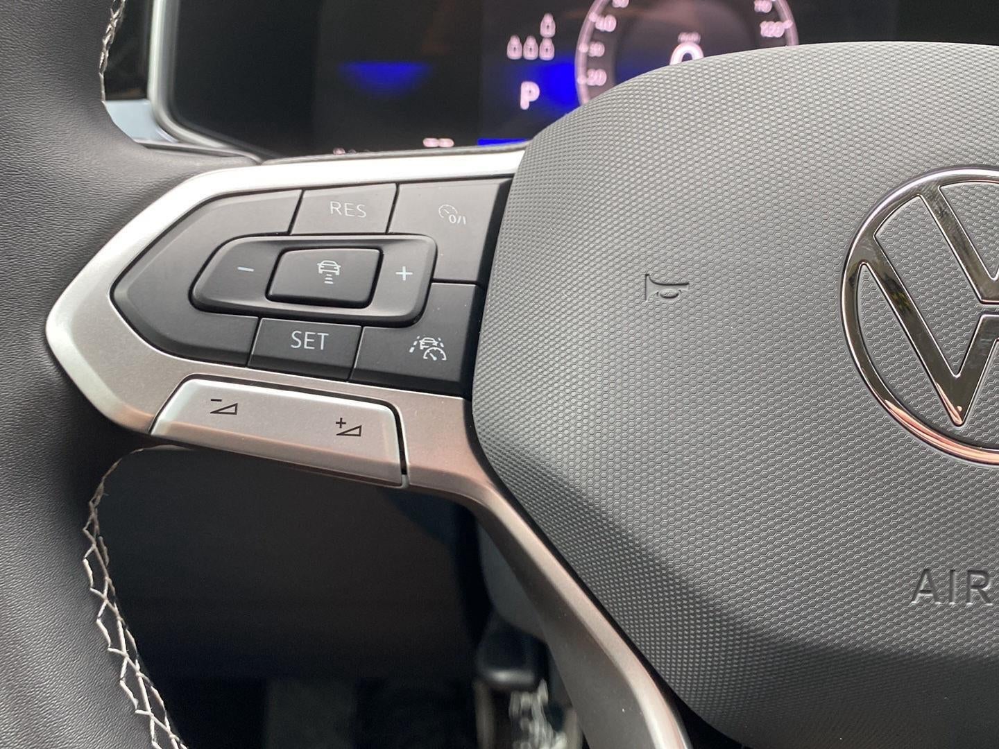 2027 Volkswagen Taos 1.5T SE