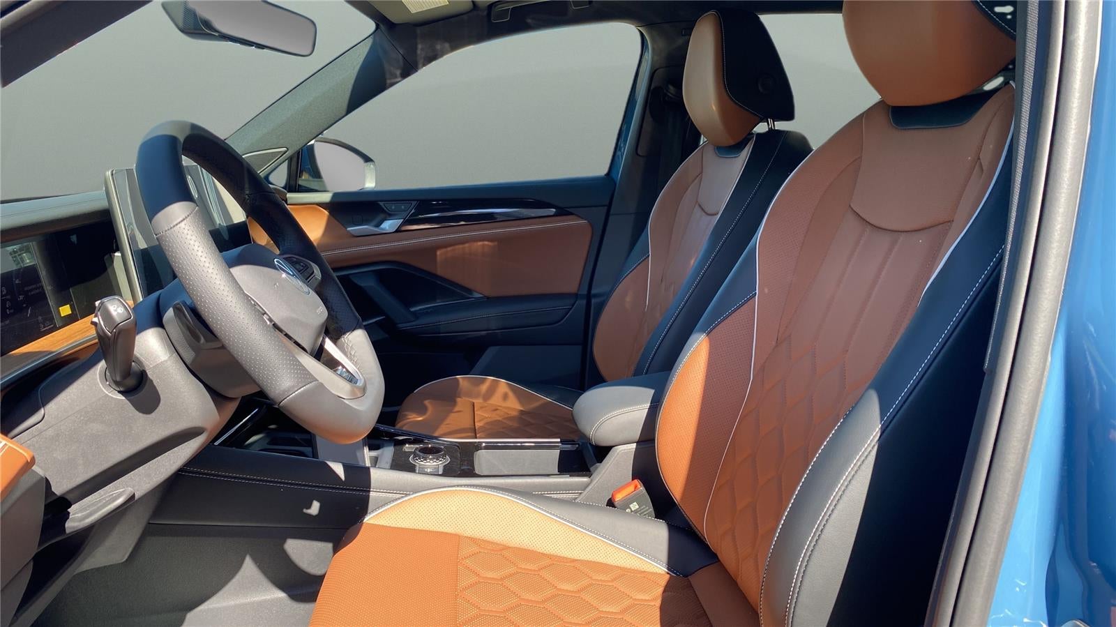 2026 Volkswagen Tiguan 2.0T SEL
