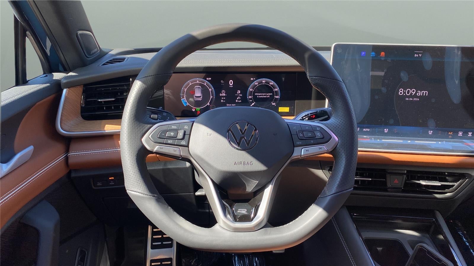 2026 Volkswagen Tiguan 2.0T SEL