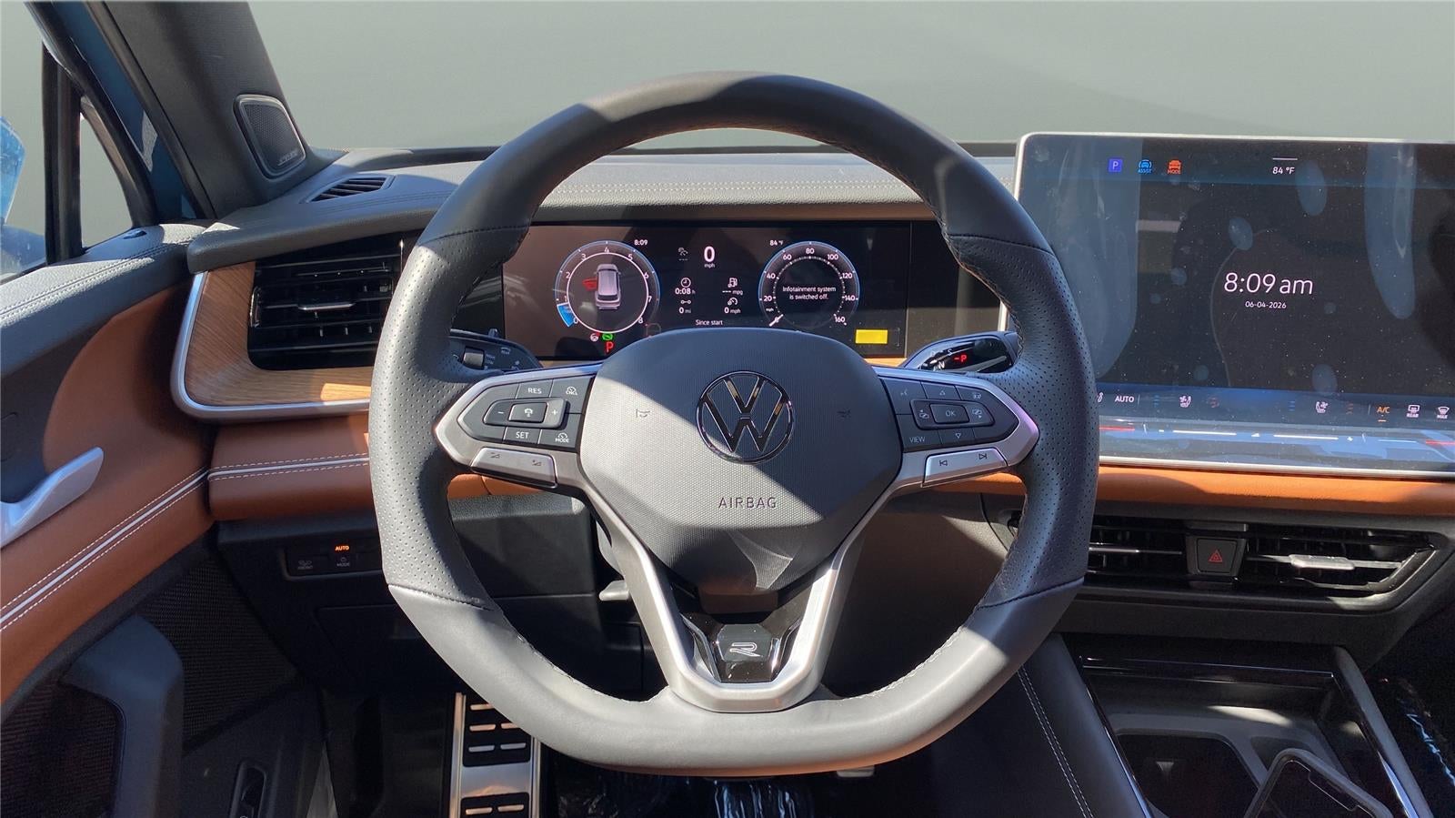 2026 Volkswagen Tiguan 2.0T SEL