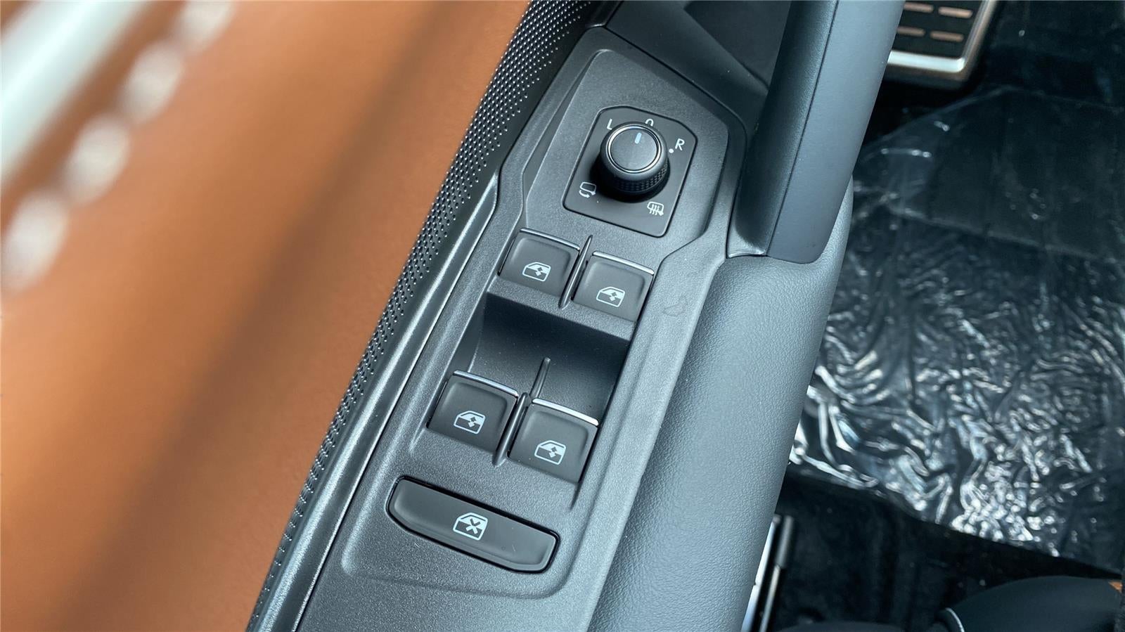 2026 Volkswagen Tiguan 2.0T SEL R-Line Turbo