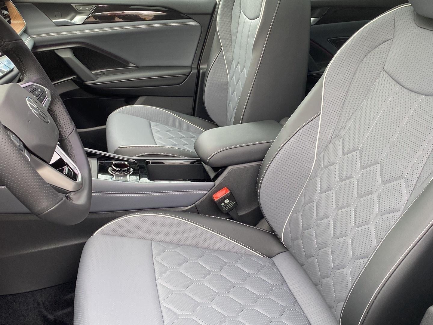 2026 Volkswagen Tiguan 2.0T SEL R-Line Turbo