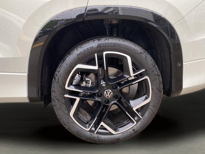 2026 Volkswagen Tiguan 2.0T SEL R-Line Turbo