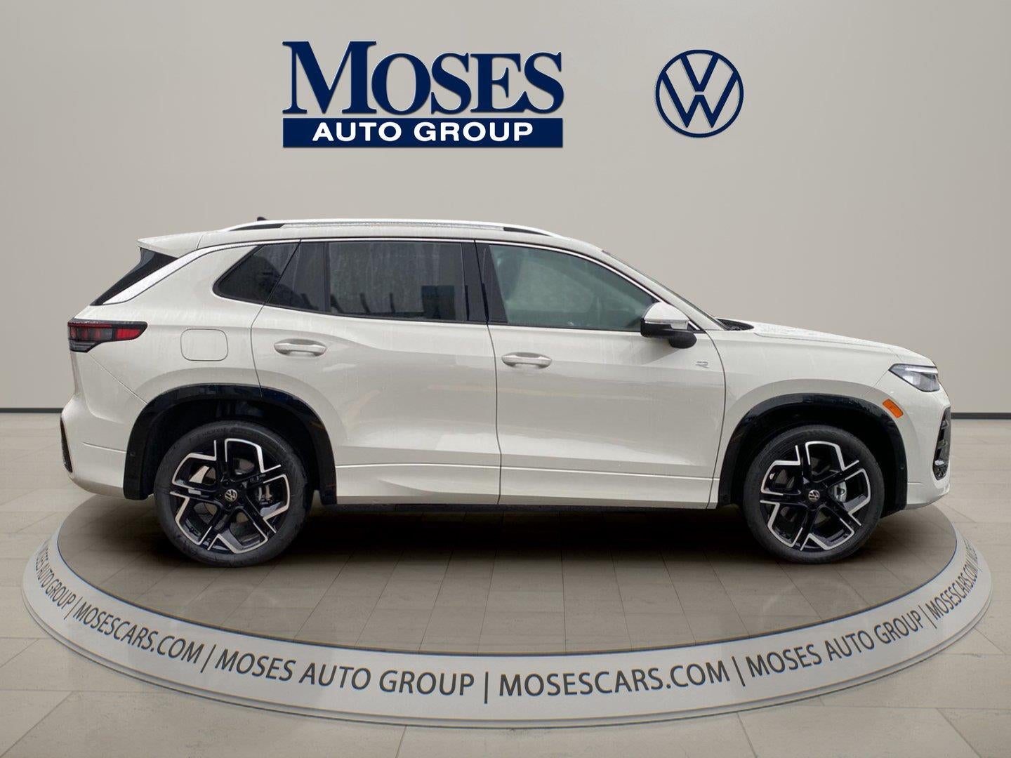 2026 Volkswagen Tiguan 2.0T SEL R-Line Turbo