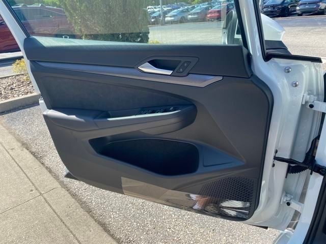 2025 Volkswagen Golf GTI 2.0T SE