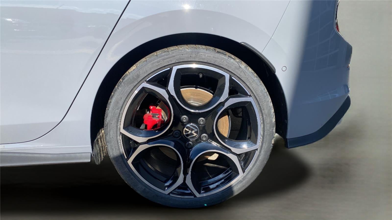 2026 Volkswagen Golf GTI 2.0T Autobahn