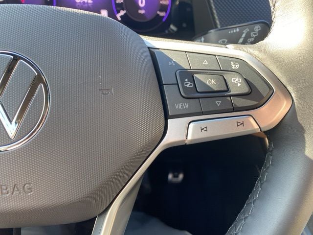 2026 Volkswagen Atlas Cross Sport 2.0T SEL R-Line Black