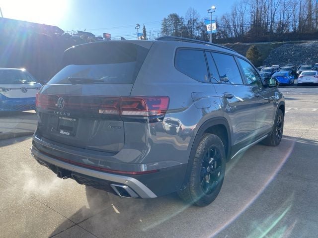 2026 Volkswagen Atlas 2.0T Peak Edition