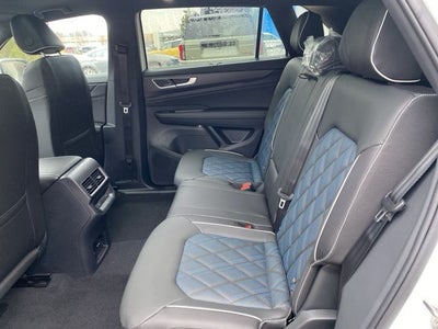 2026 Volkswagen Atlas Cross Sport 2.0T SEL Premium R-Line