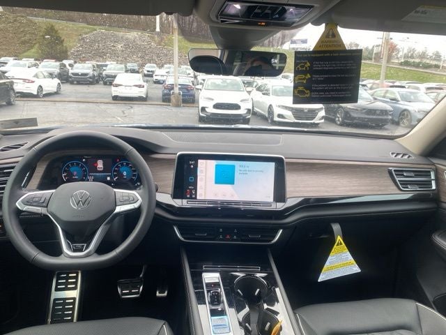 2025 Volkswagen Atlas 2.0T SEL Premium R-Line