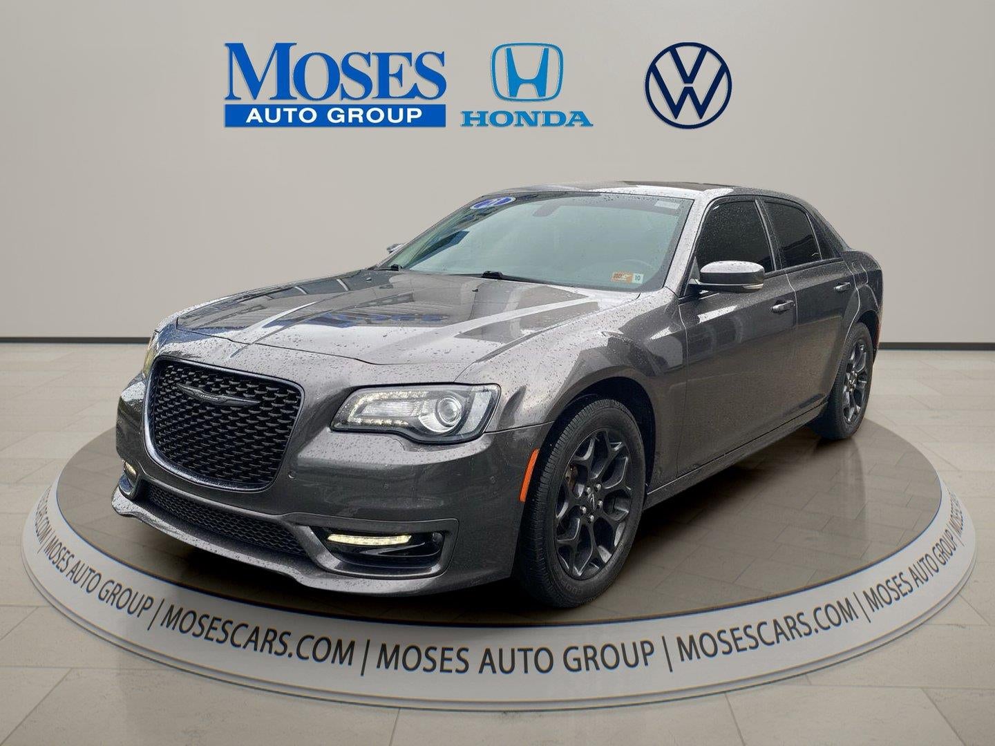 2021 Chrysler 300 Touring L
