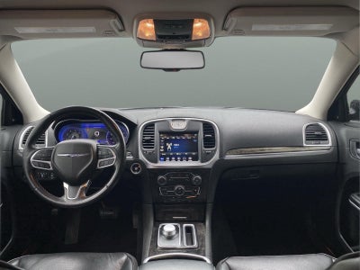 2021 Chrysler 300 Touring L