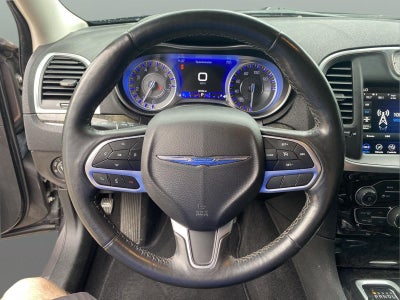 2021 Chrysler 300 Touring L