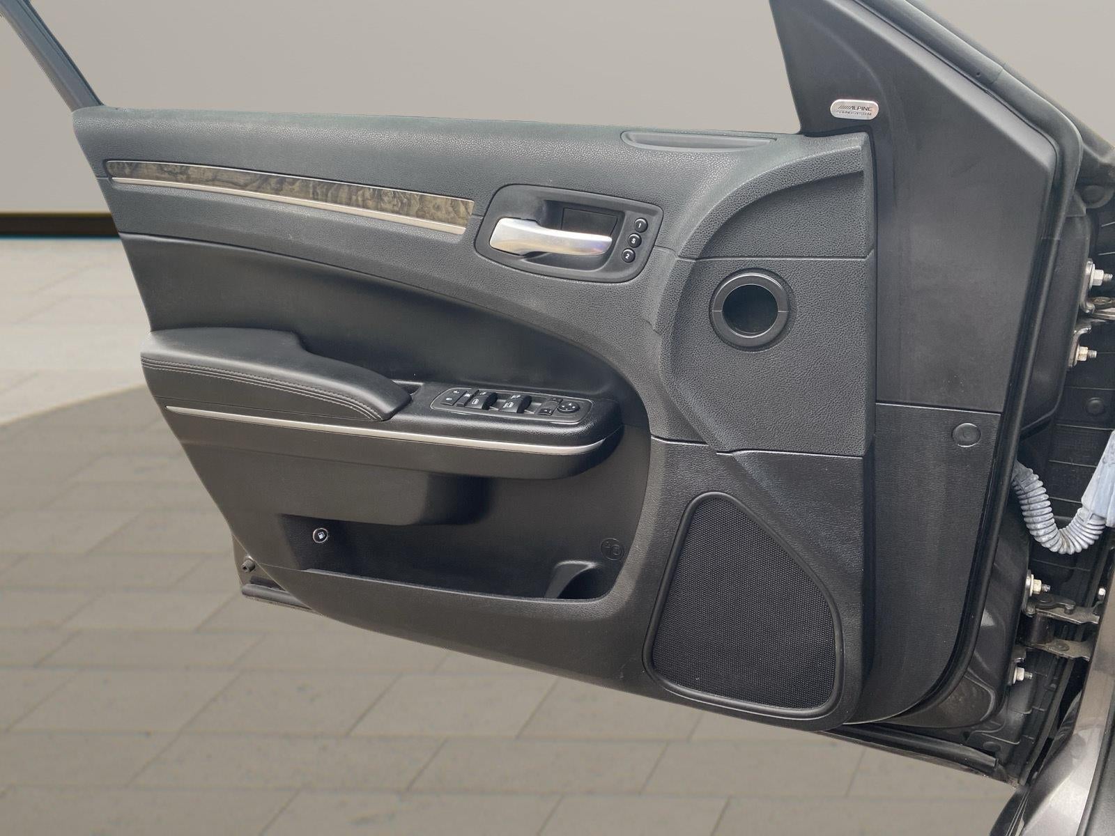 2021 Chrysler 300 Touring L