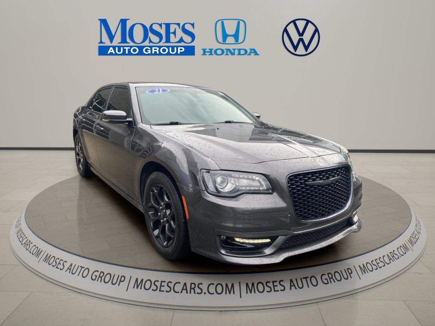 2021 Chrysler 300 Touring L