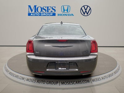 2021 Chrysler 300 Touring L