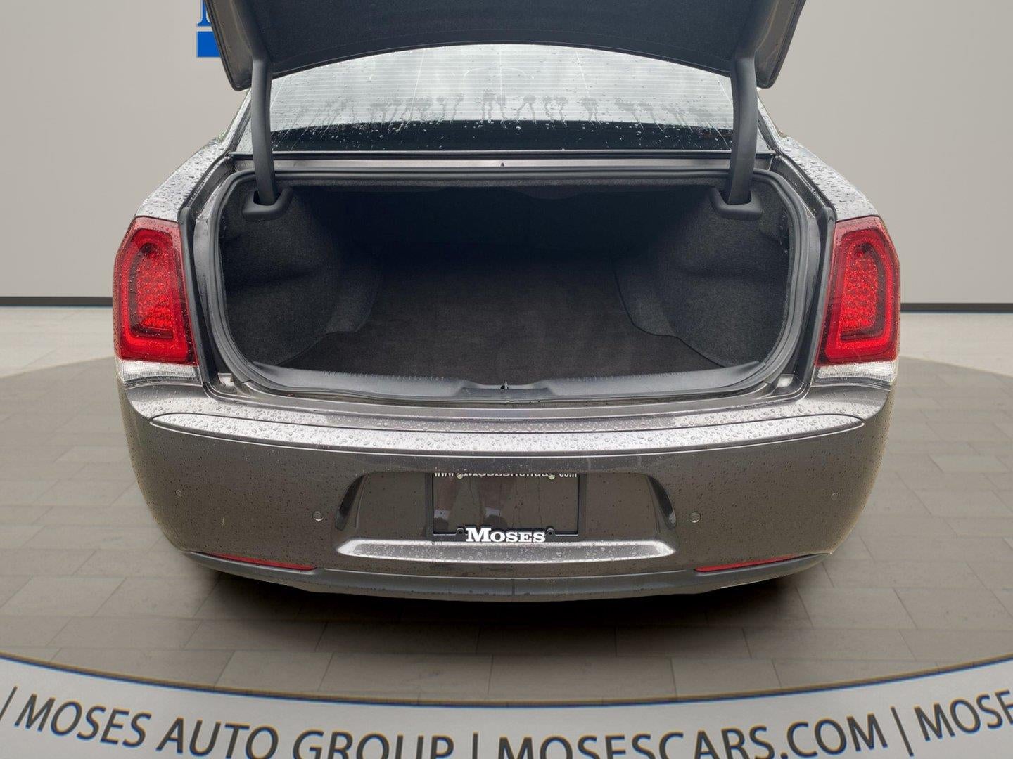 2021 Chrysler 300 Touring L