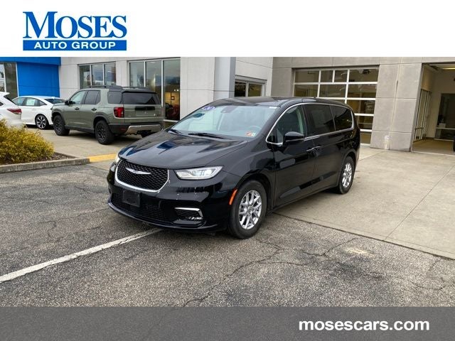 2024 Chrysler Pacifica Touring L