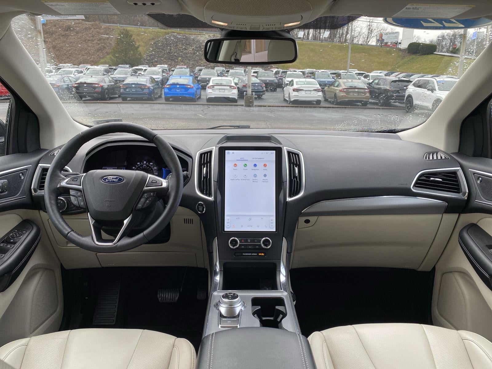2022 Ford Edge Titanium