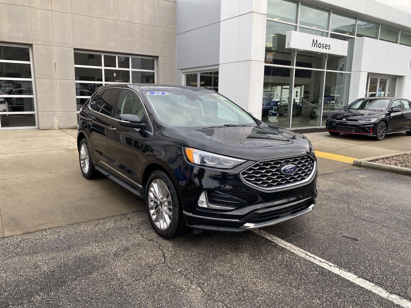 2022 Ford Edge Titanium