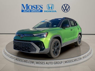 2025 Volkswagen Taos SE Black