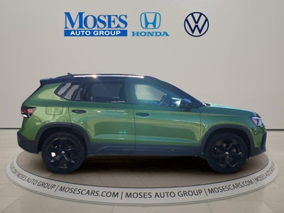 2025 Volkswagen Taos SE Black