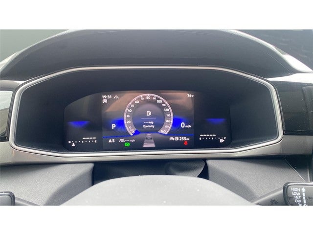 2025 Volkswagen Taos SE Black